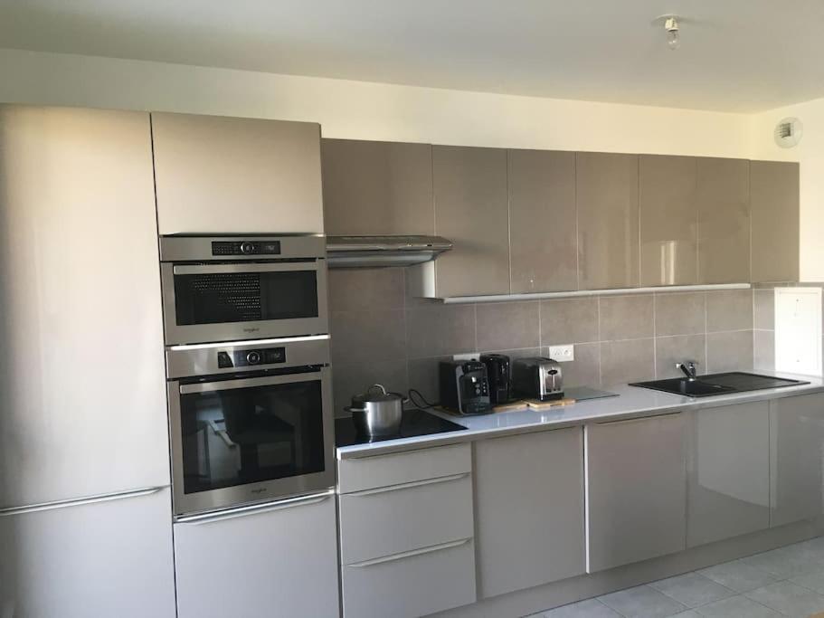 Appartement 87 M2 - 3 Chambres - 6 Personnes - Proche Paris - Parking Gratuit Asnières Esterno foto
